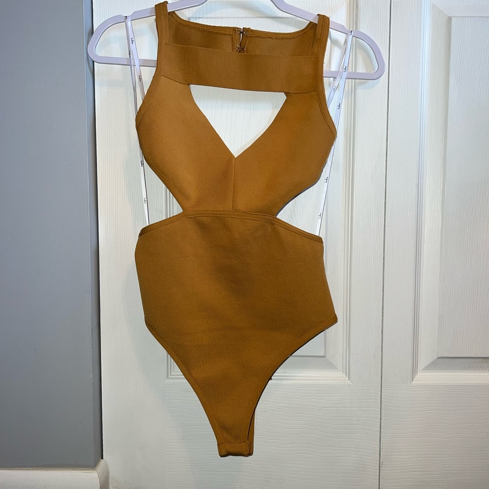 Lulus: NWT Camel Brown Cutout Bandage Backless Bodysuit, Small
